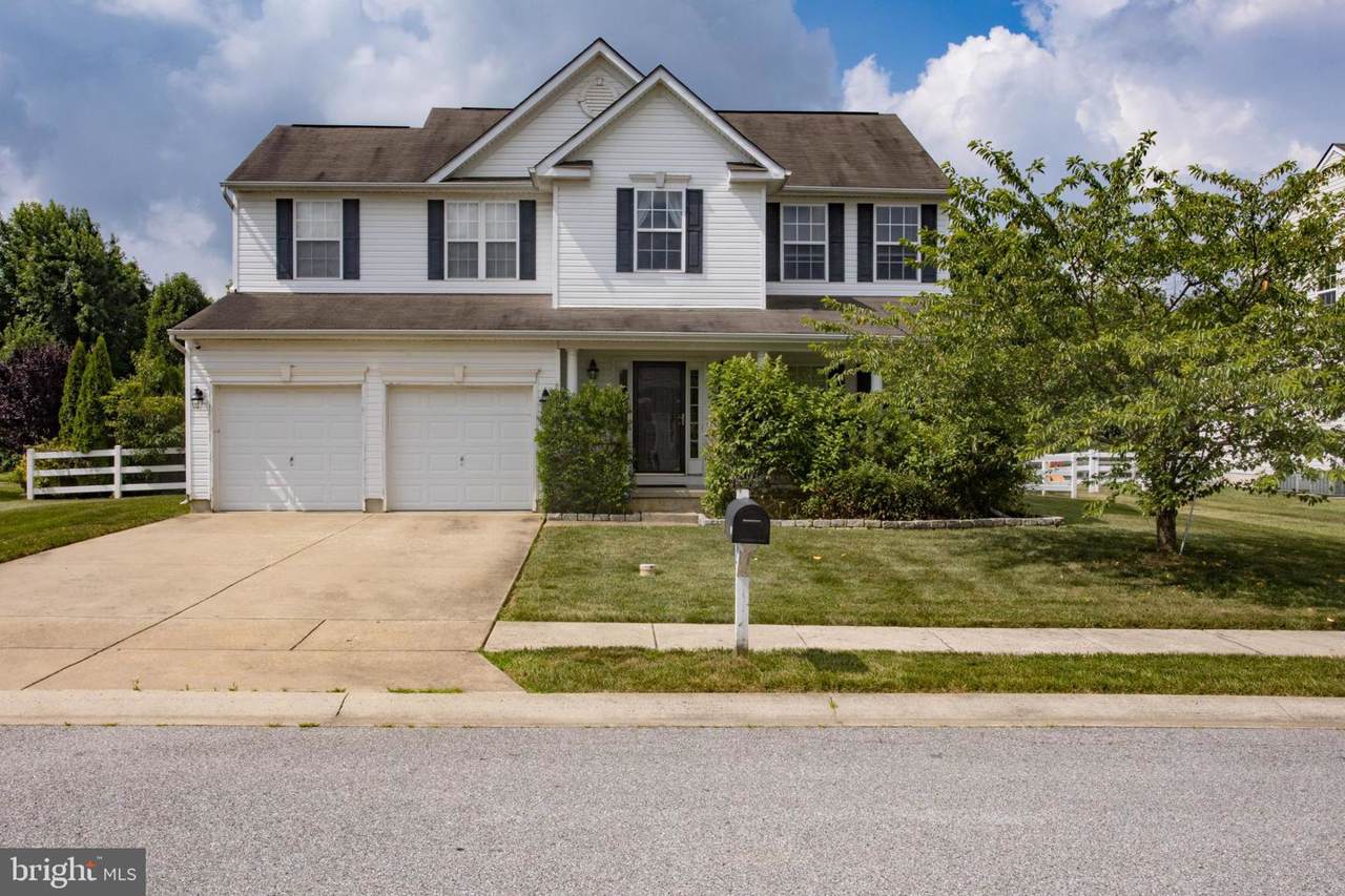 619 Brittany Circle - Photo 1