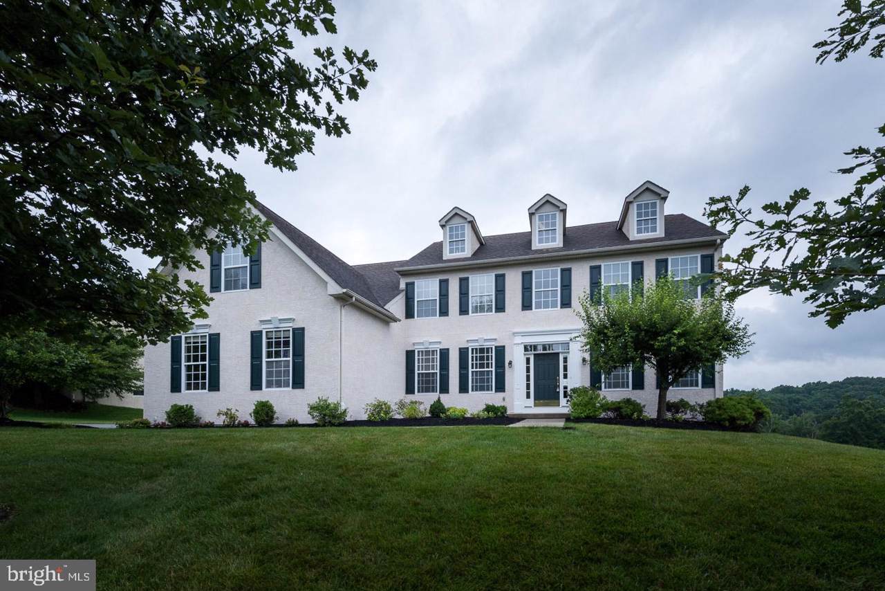 343 Sterling Lane - Photo 1