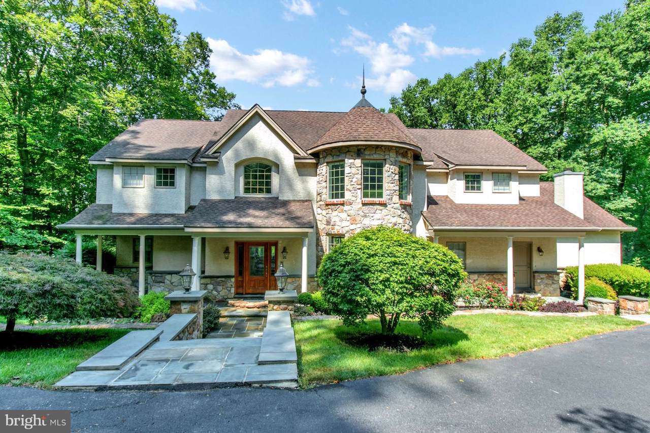 112 Deer Valley Lane - Photo 1