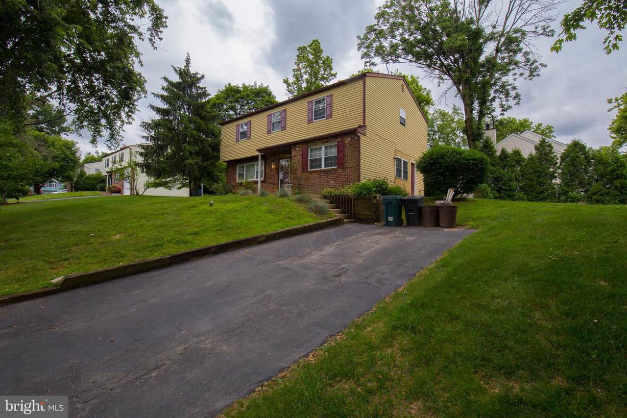 3002 Gowan Lane - Photo 1