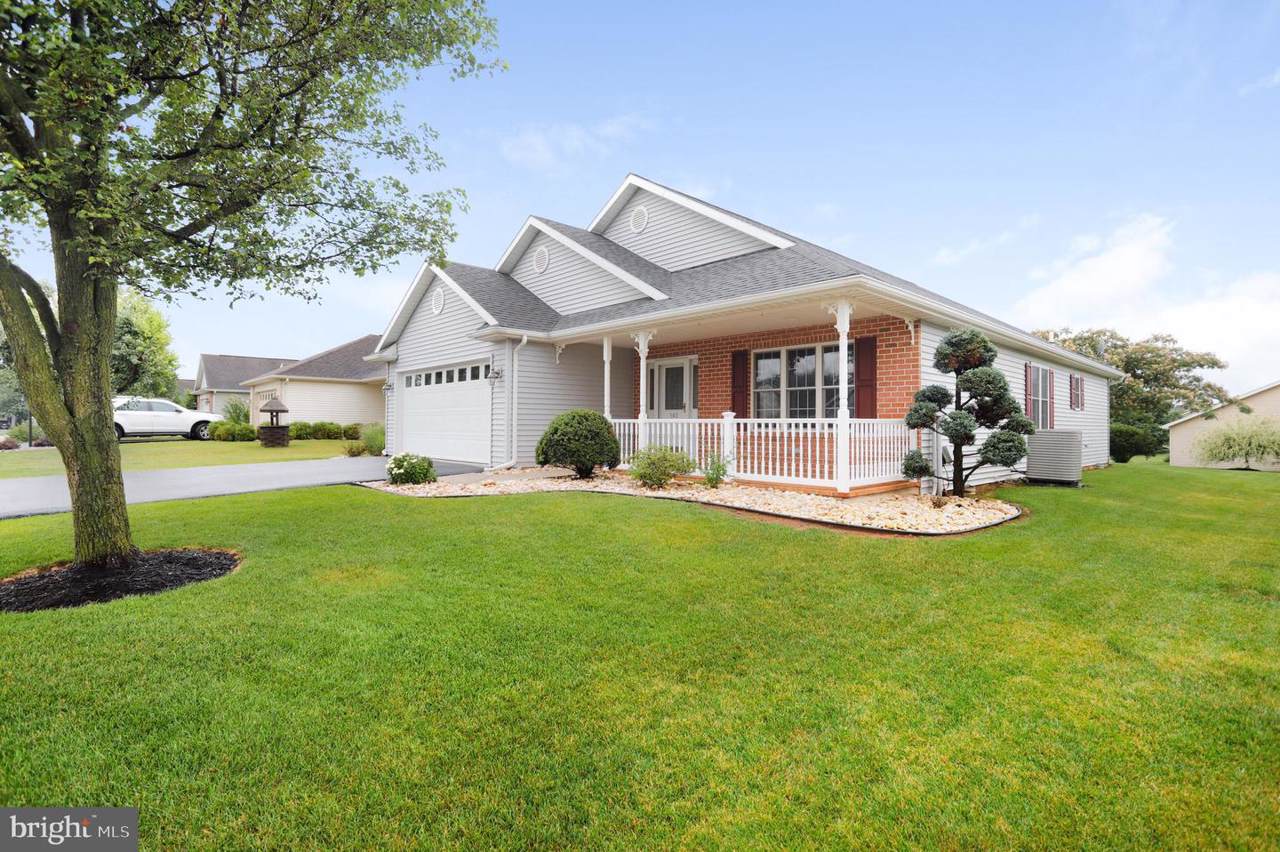 145 Lantern Lane - Photo 1