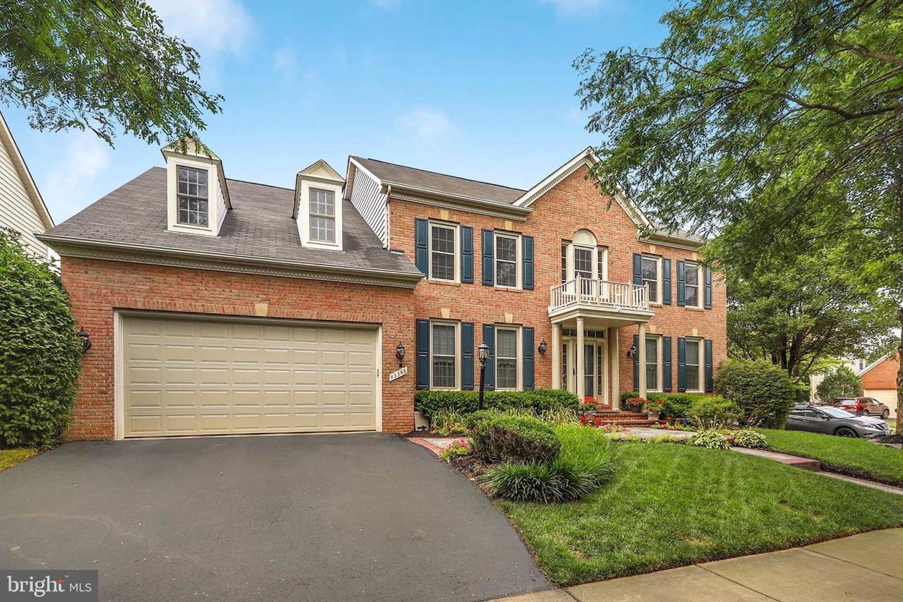 43348 Royal Burkedale Street - Photo 1