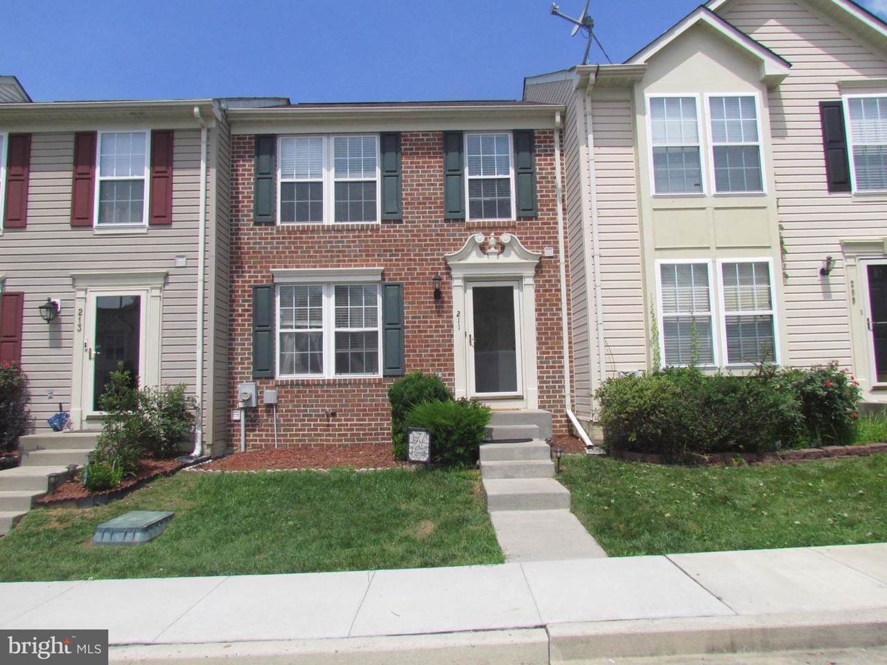 211 Bluegrass Drive - Photo 1