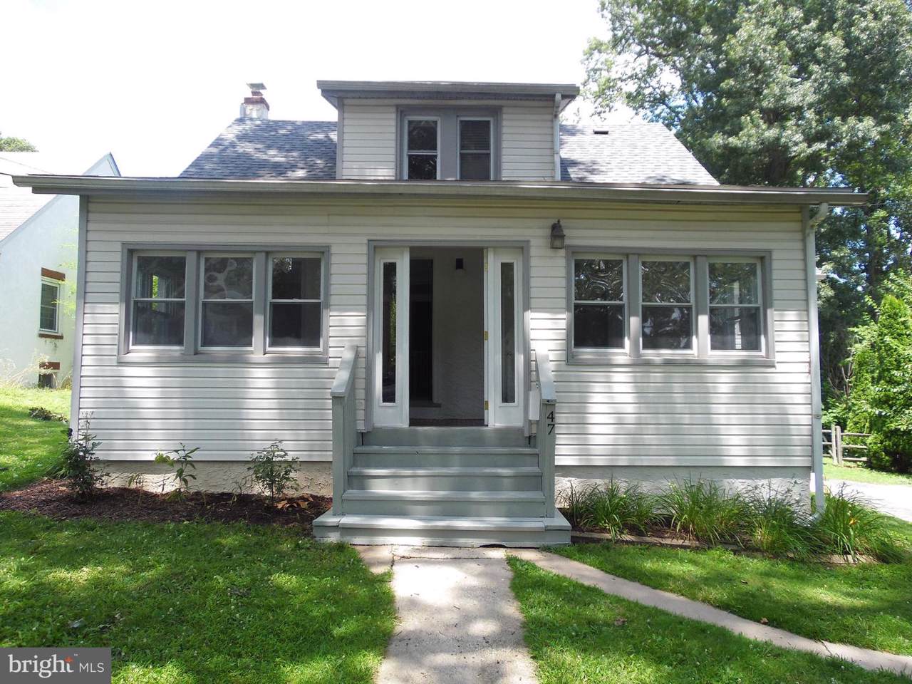 47 Lloyd Avenue - Photo 1
