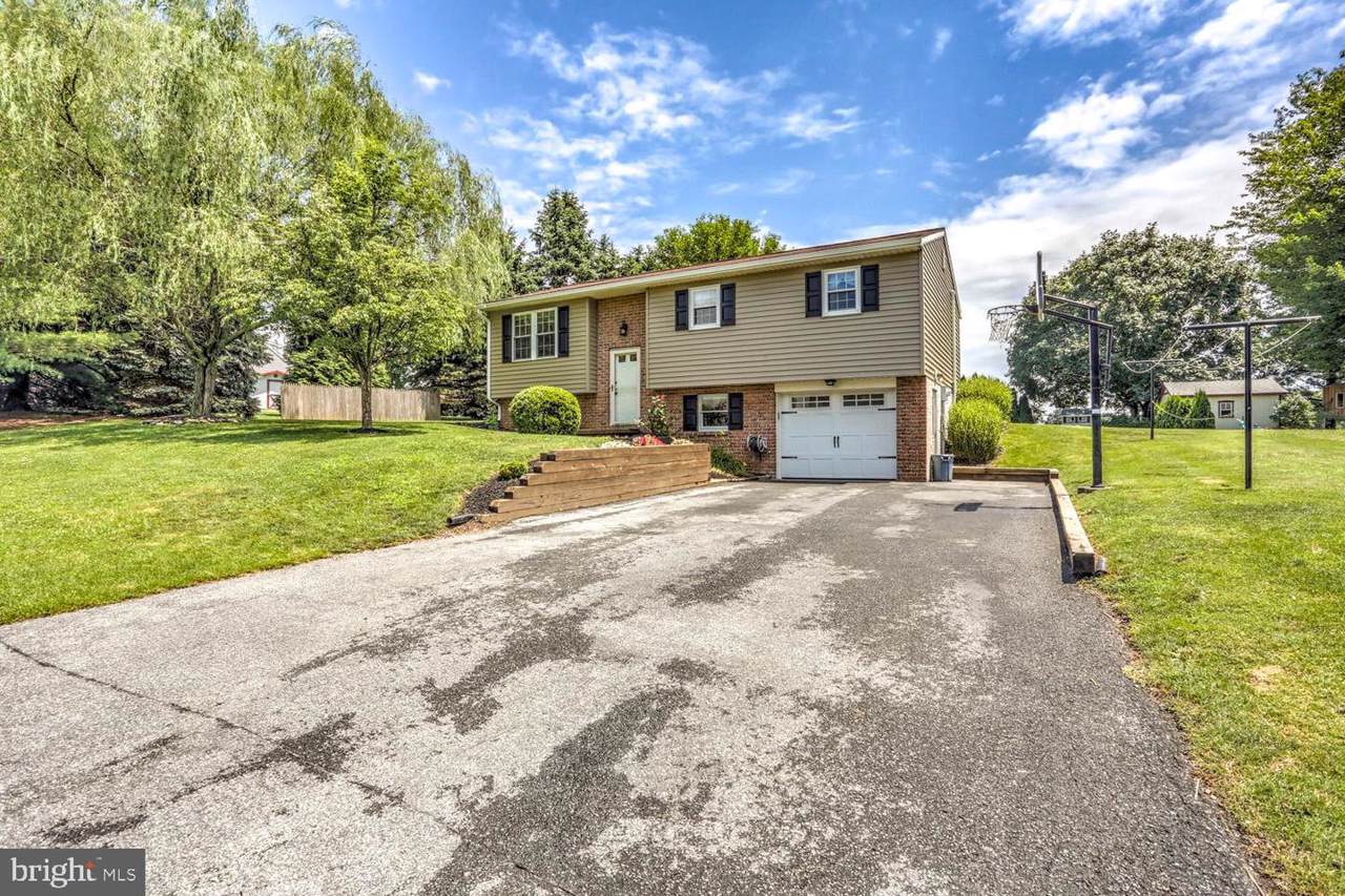 106 Sharona Drive - Photo 1