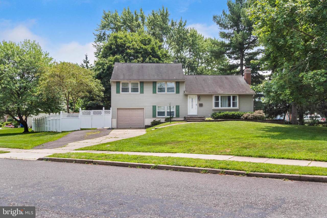 199 Westover Drive - Photo 1