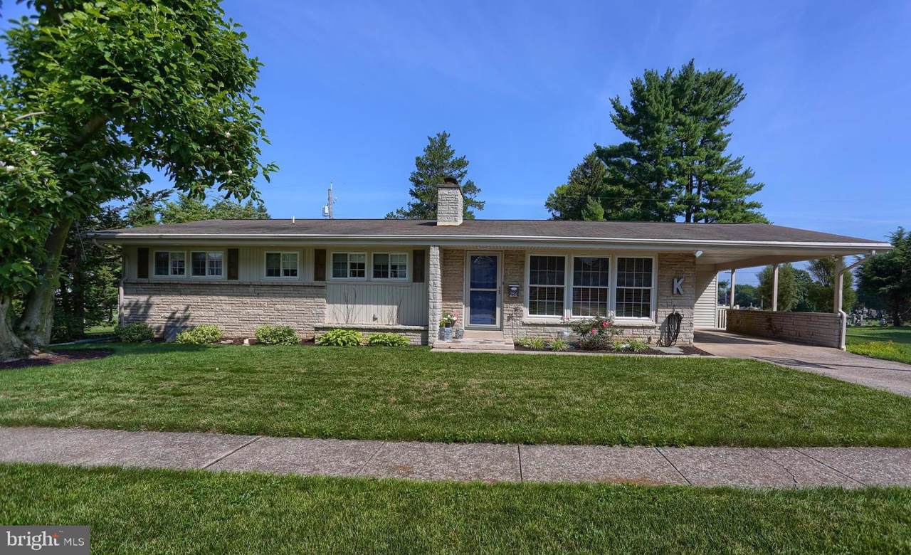256 Redwood Street - Photo 1