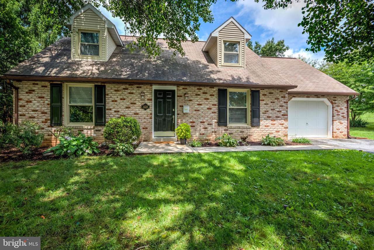 603 Hill Street - Photo 1