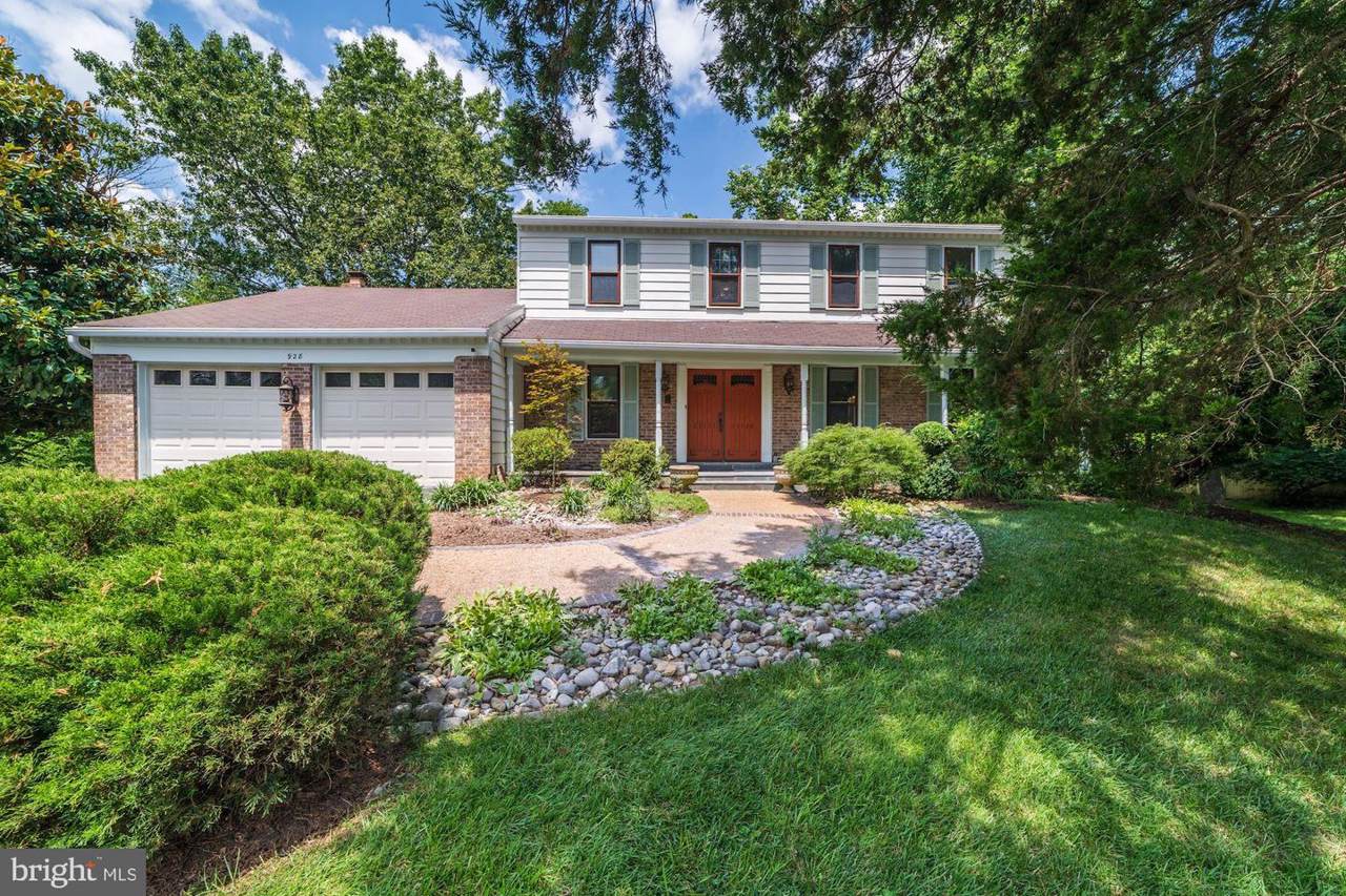 928 Holly Blossom Court - Photo 1