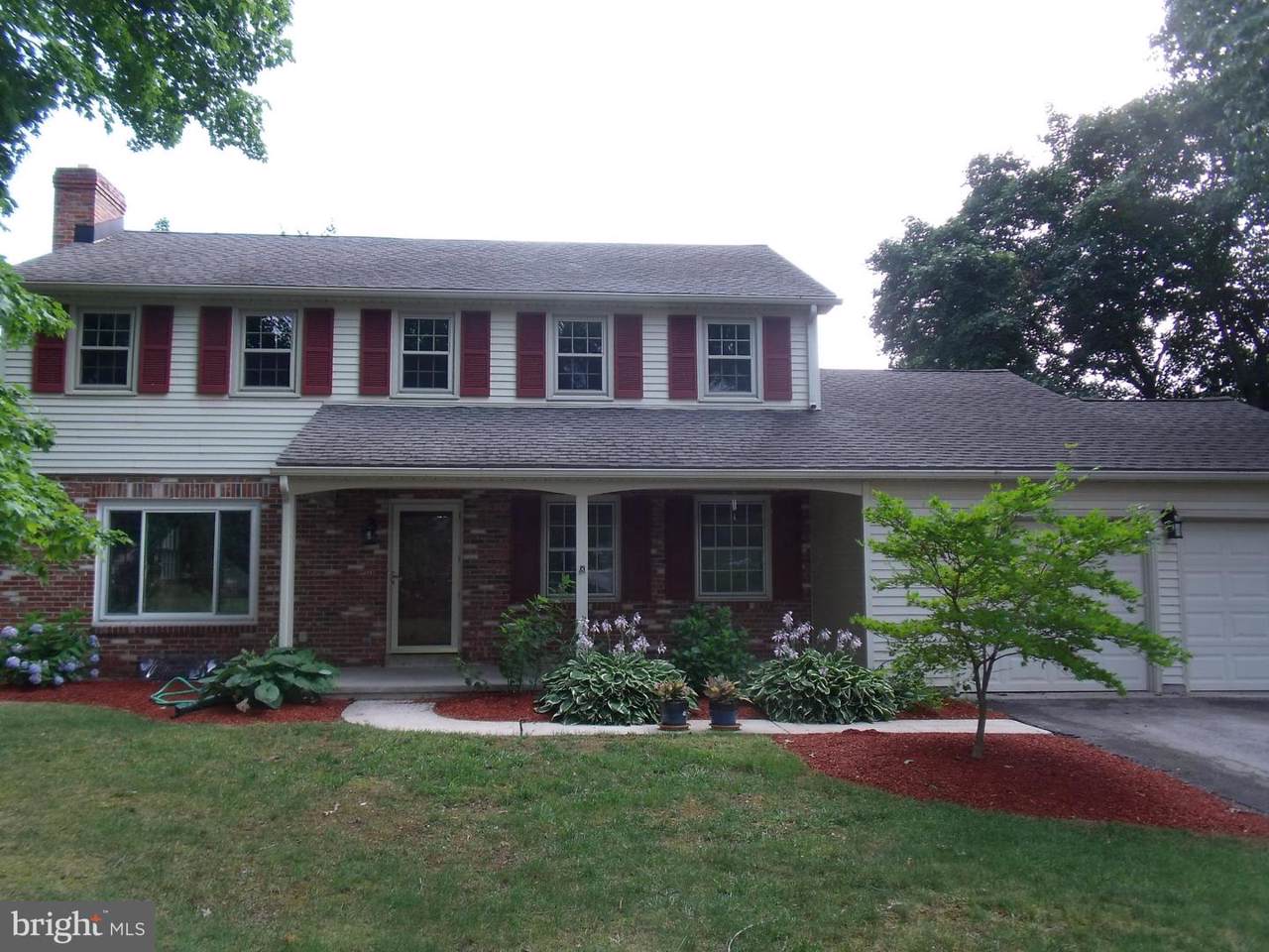 1035 Gleneagles Drive - Photo 1