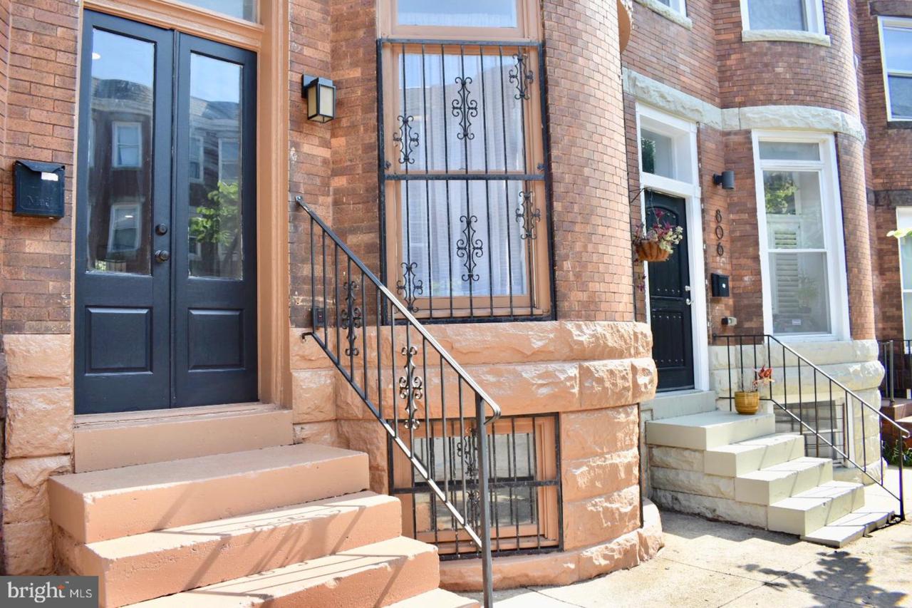 808 Newington Avenue - Photo 1