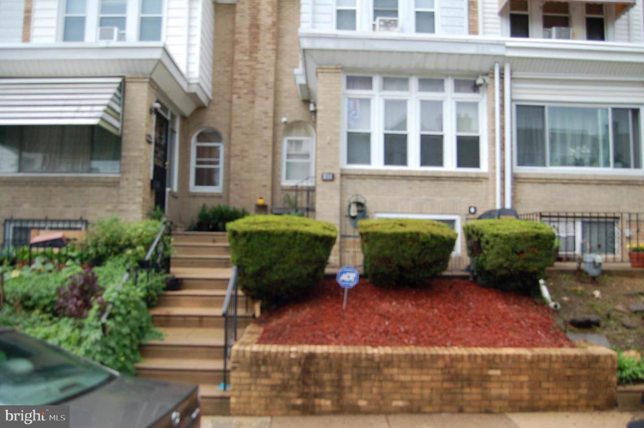 231 Wembley Road - Photo 1