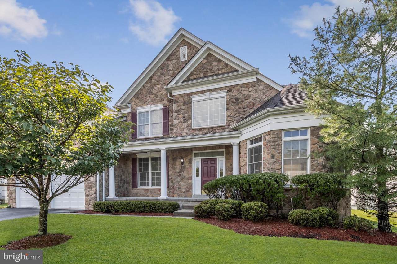 8 Barkley Drive - Photo 1