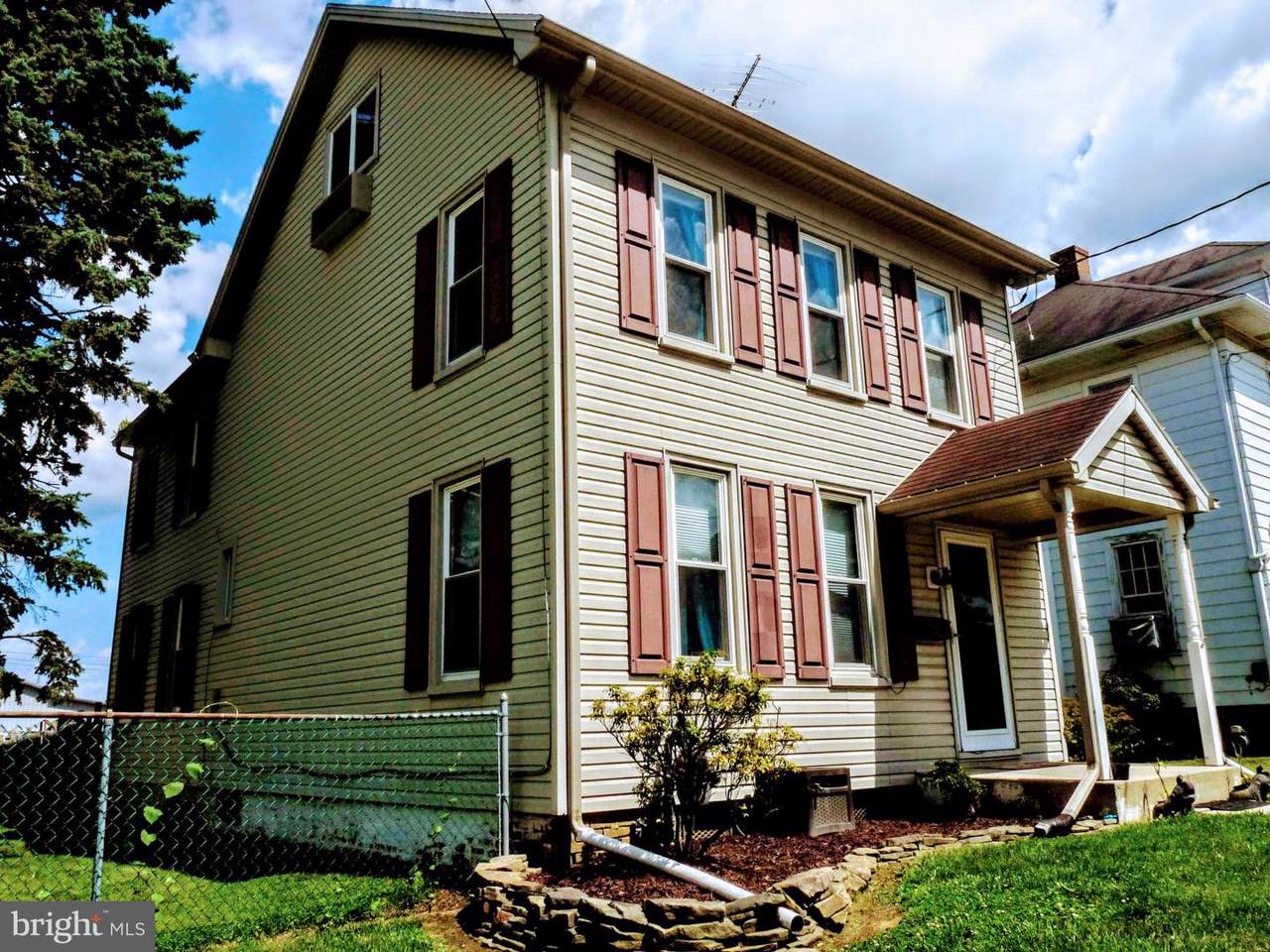 18 Center Street - Photo 1