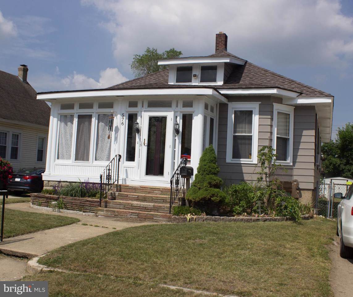 576 Billings Avenue - Photo 1