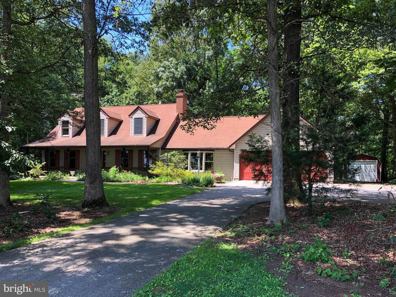 1207 Noble Road - Photo 1