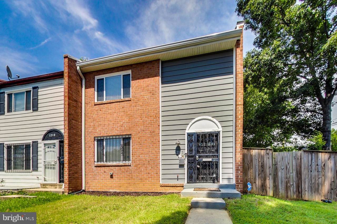 1212 Barnaby Terrace - Photo 1