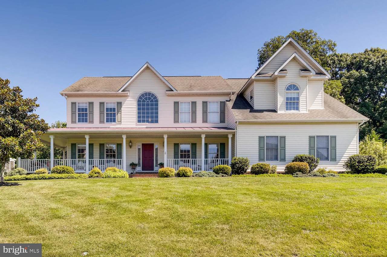 1207 Bluebird Ct W - Photo 1