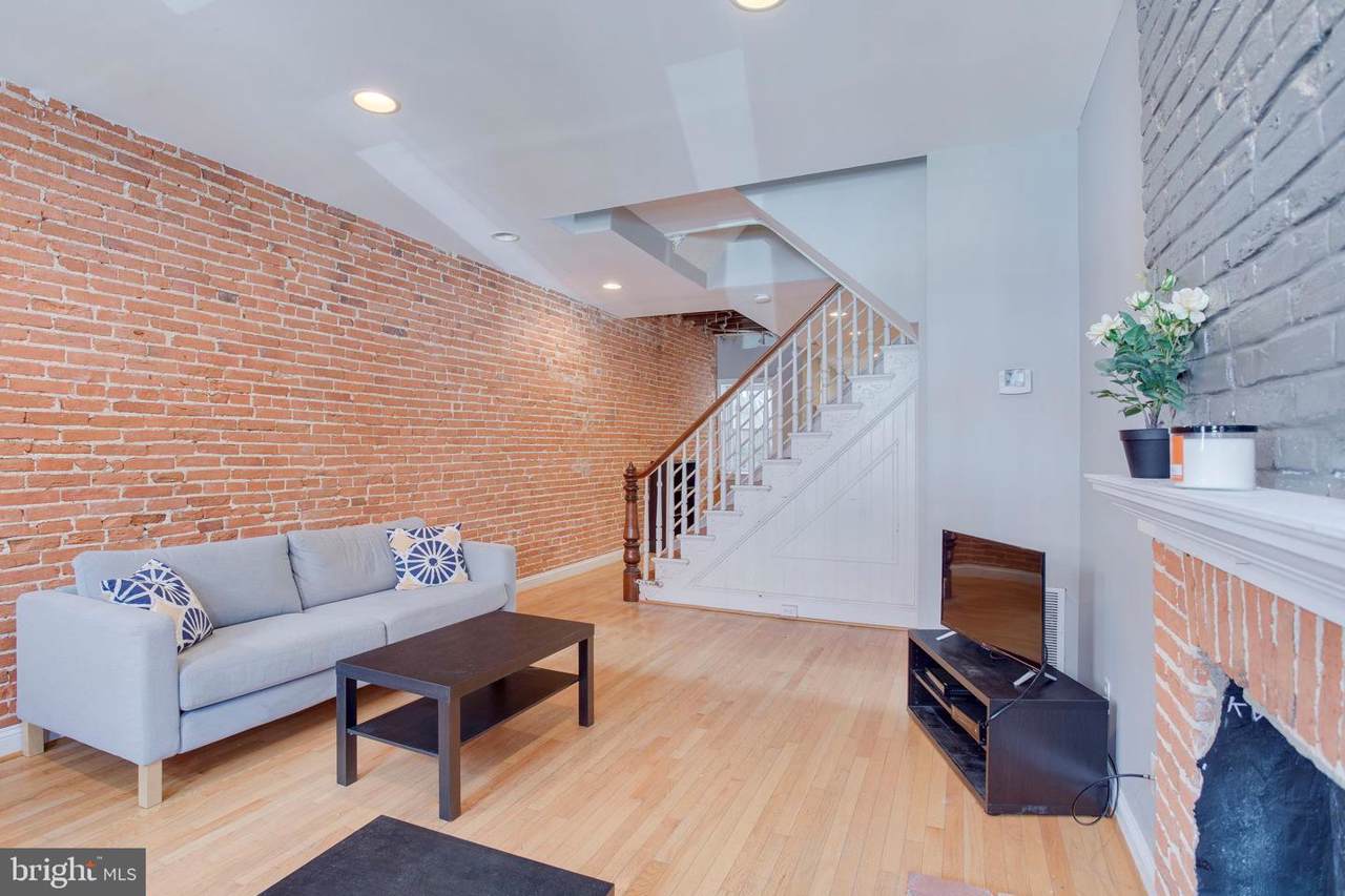 1313 Light Street - Photo 1
