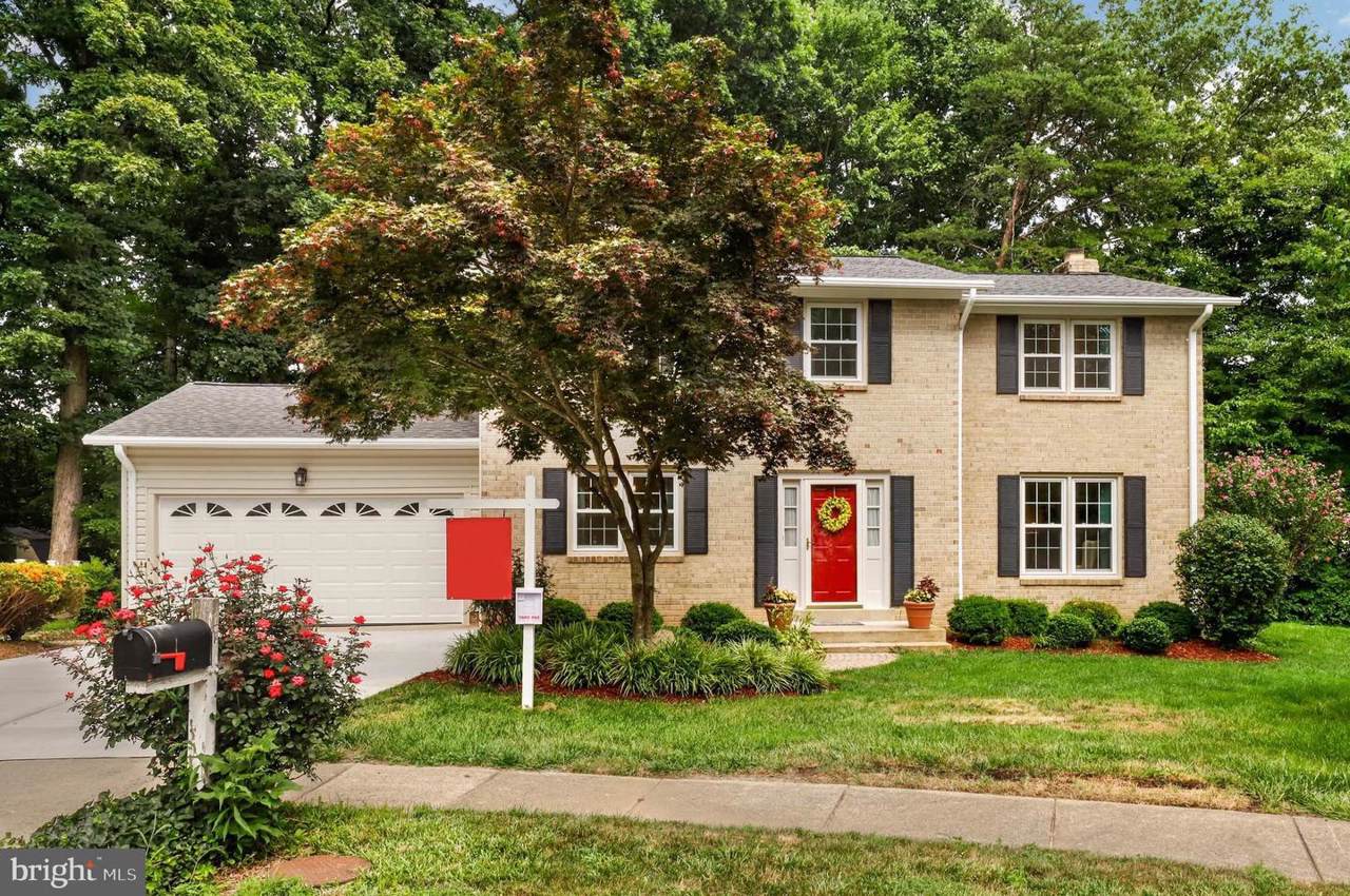 10401 Headly Court - Photo 1