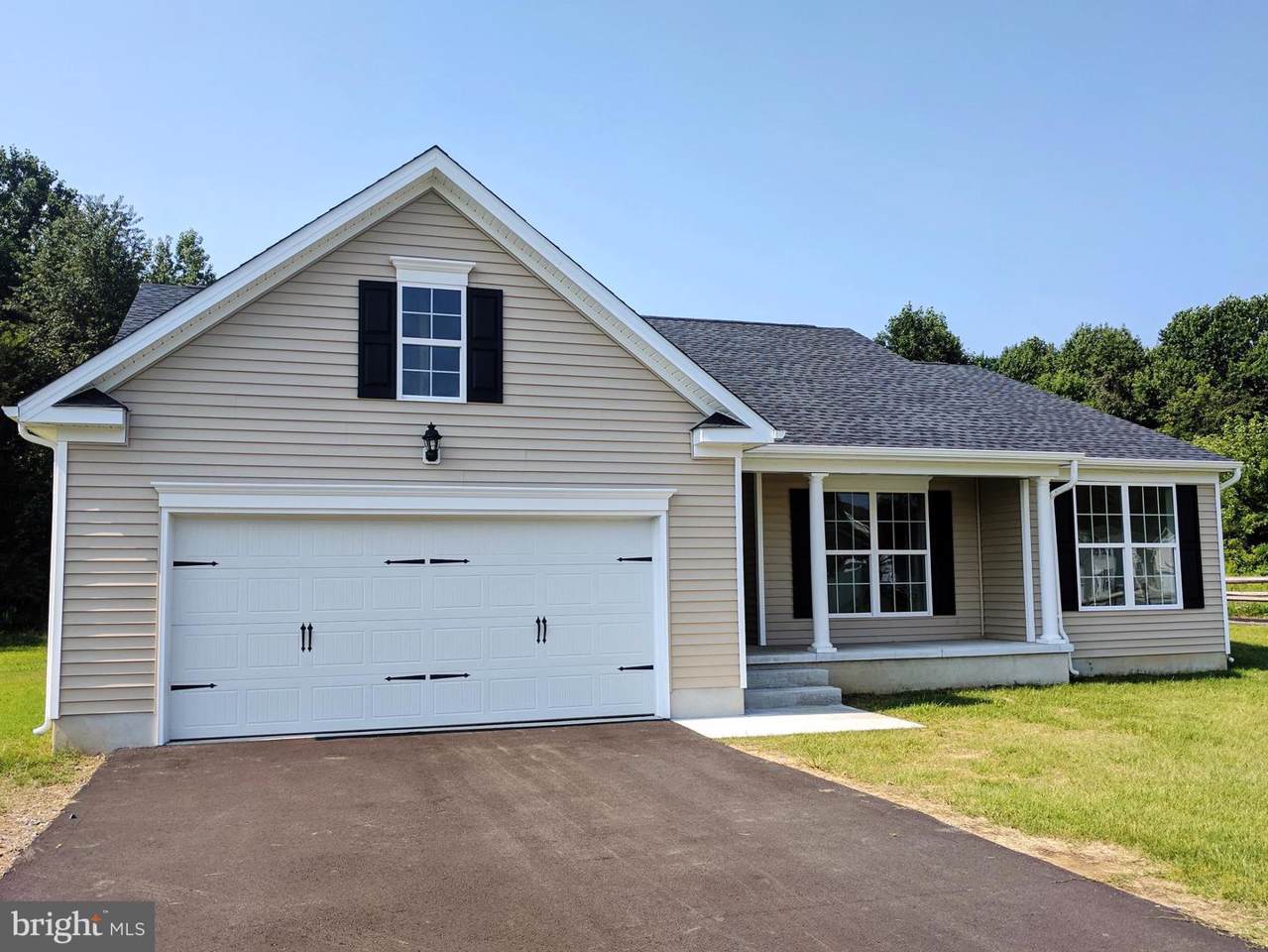 44 Esther Court - Photo 1