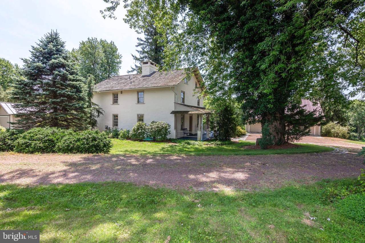 70 Waterview Drive - Photo 1