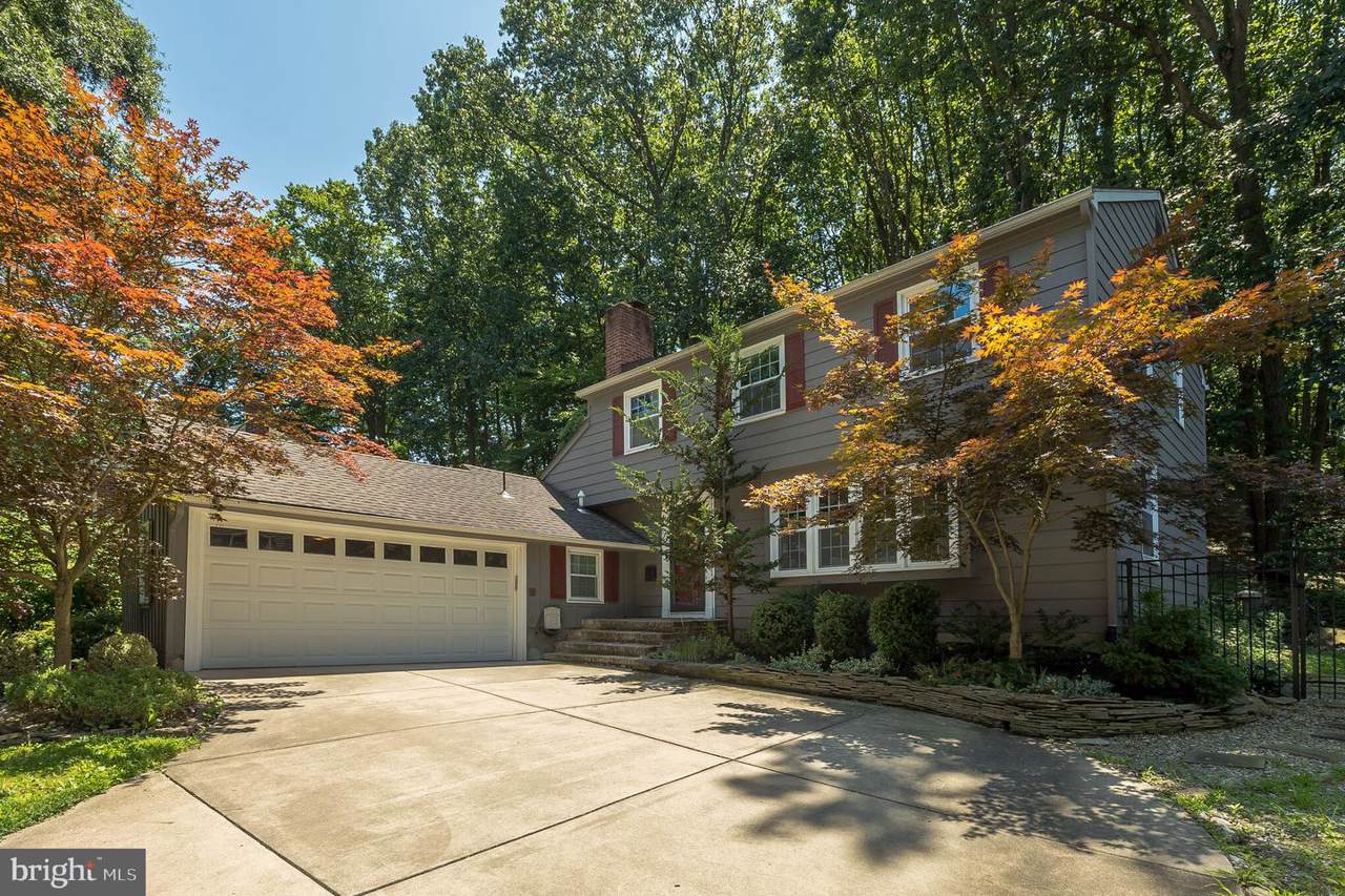 111 Bentwood Drive - Photo 1