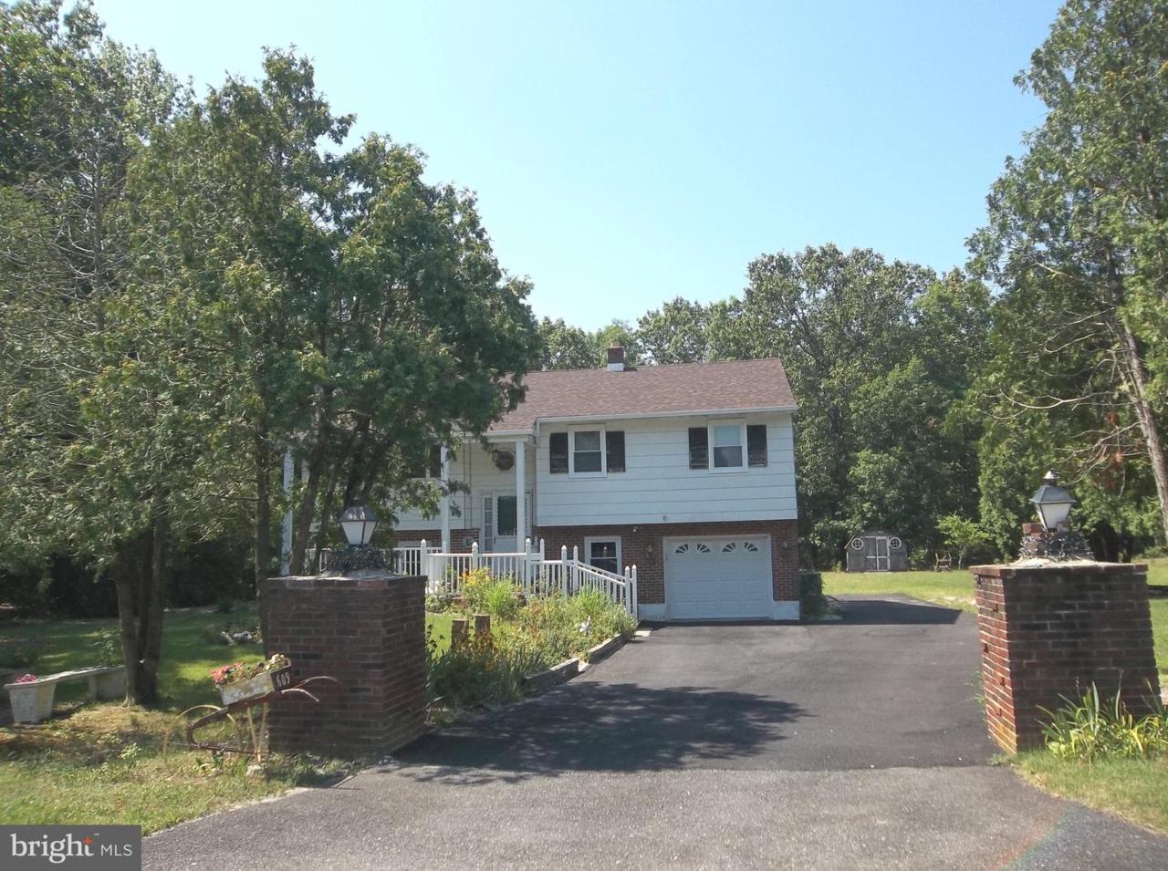 609 Edwards Avenue - Photo 1