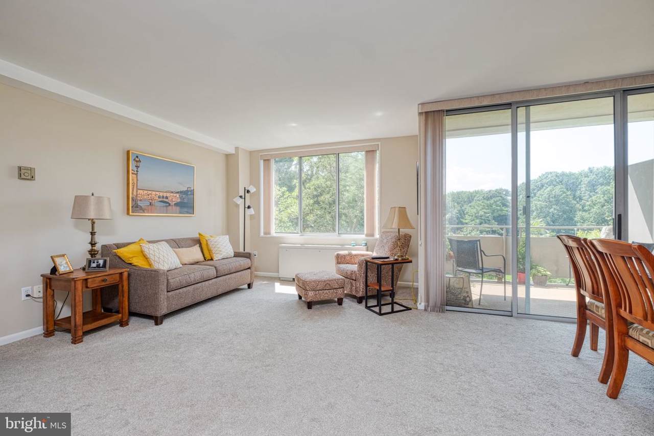 6641 Wakefield Drive - Photo 1