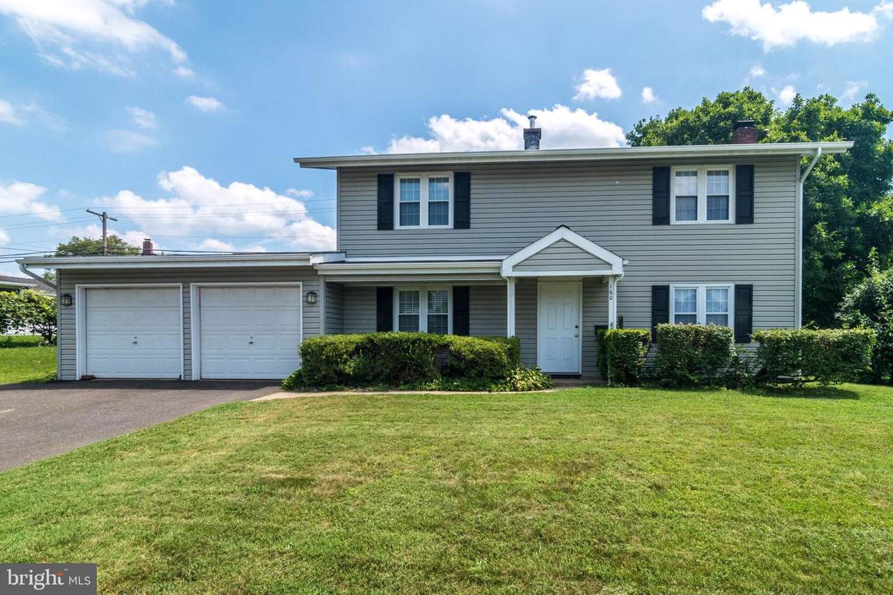 160 Twin Oak Drive - Photo 1
