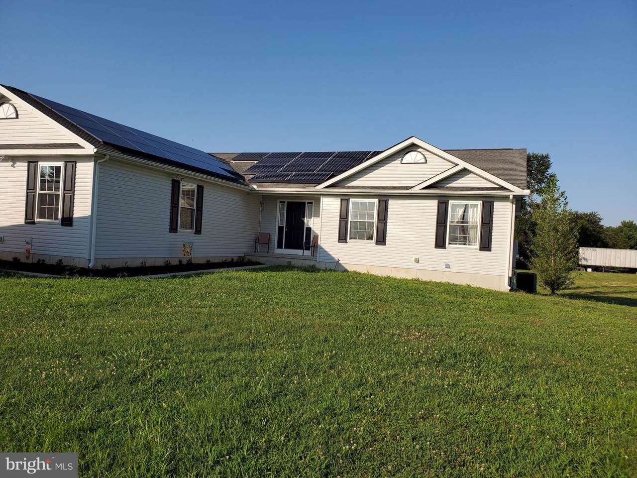 4970 Dupont Parkway - Photo 1