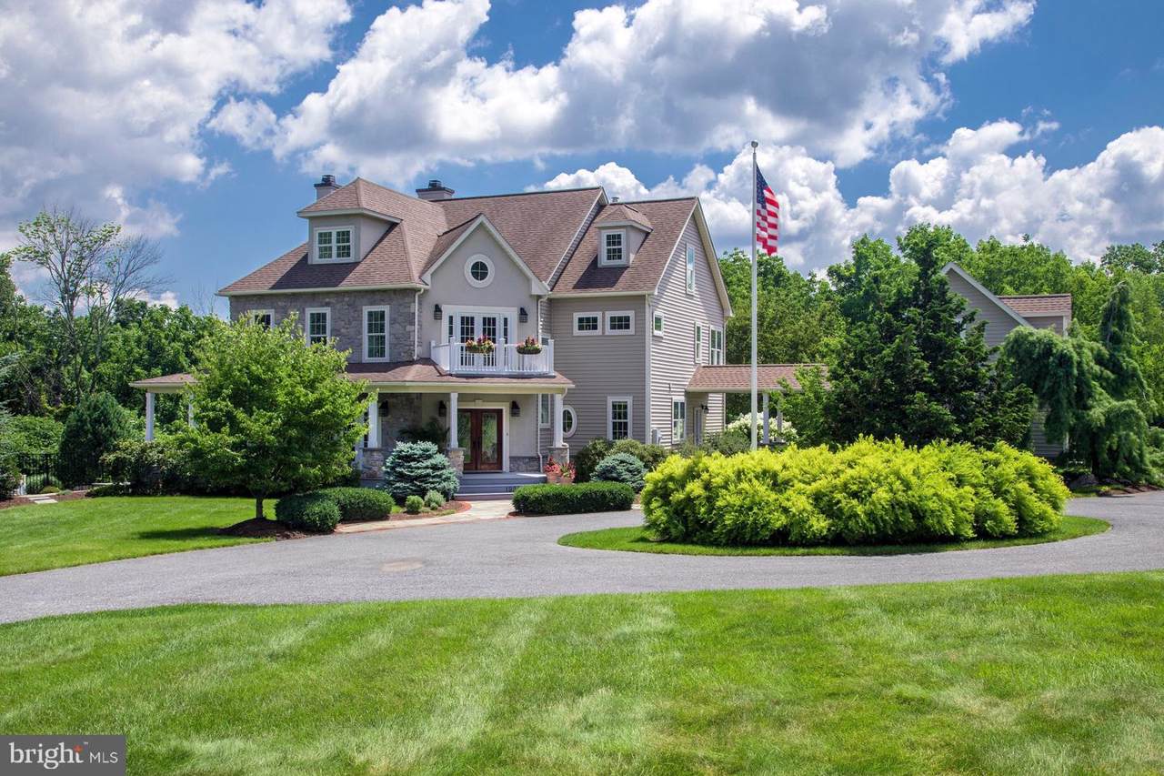 1921 Blue Barn Road - Photo 1