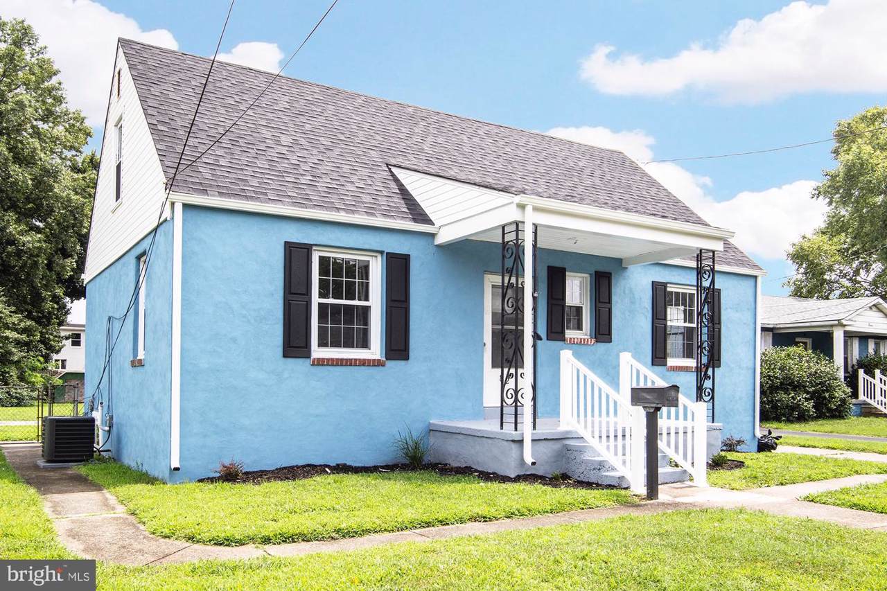 82 Queen Avenue - Photo 1