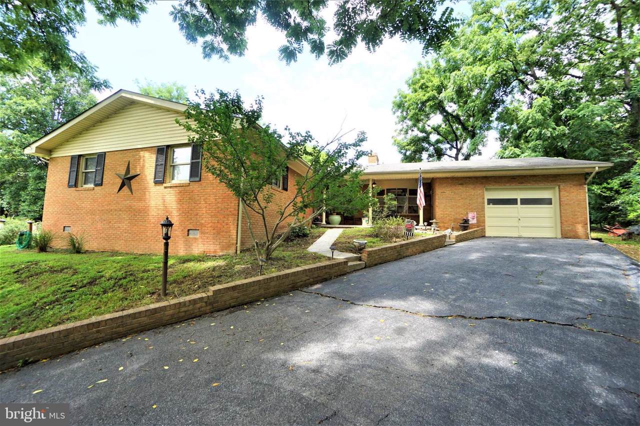 327 Walker Street - Photo 1