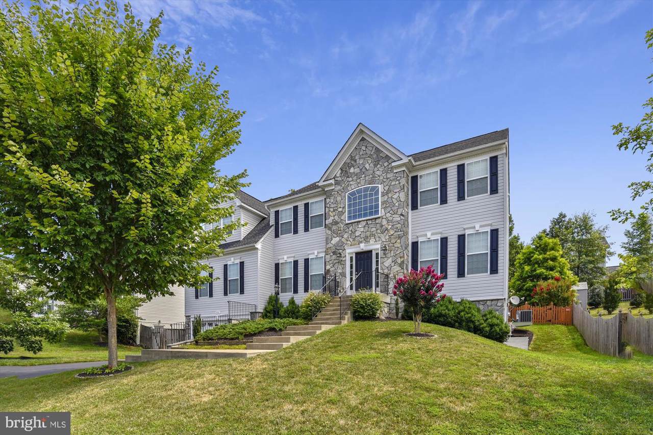 8761 Ellis Mill Drive - Photo 1