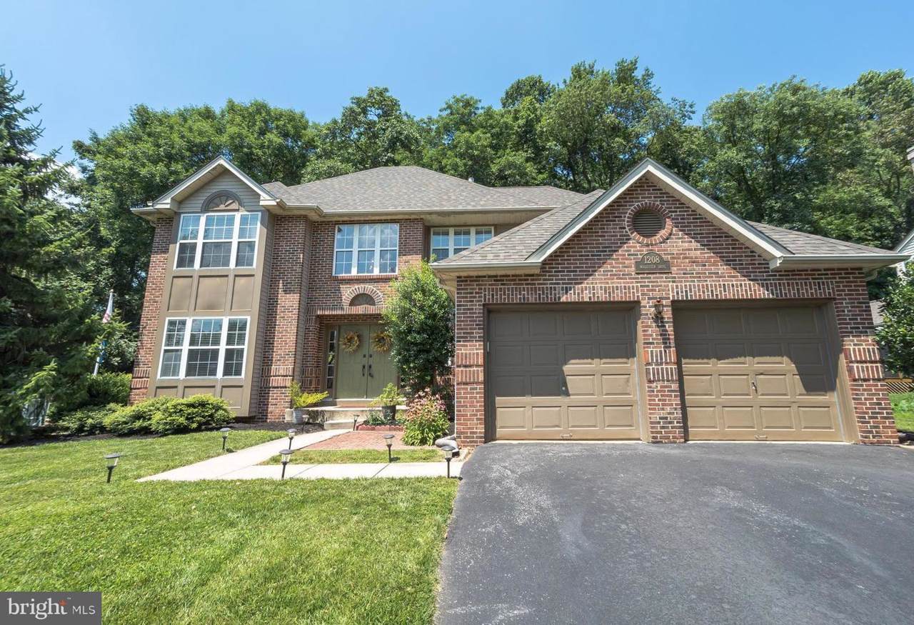 1208 Woodsview Drive - Photo 1