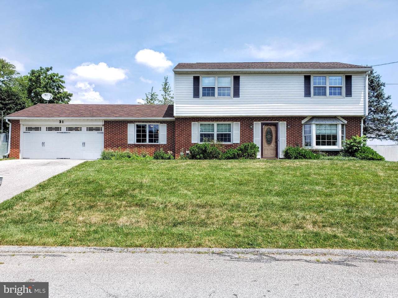 31 Virginia Avenue - Photo 1