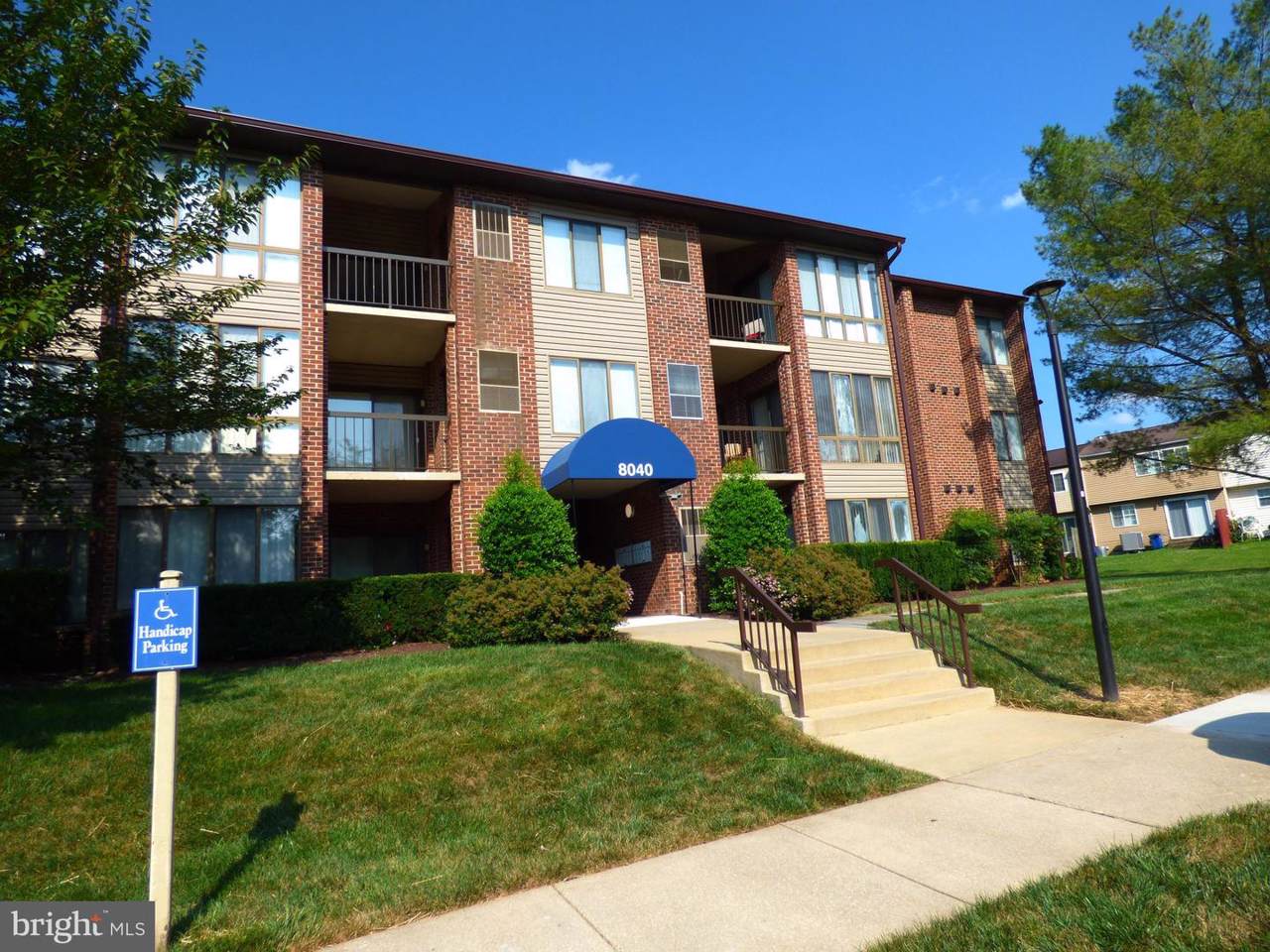 8040 Needwood - Photo 1