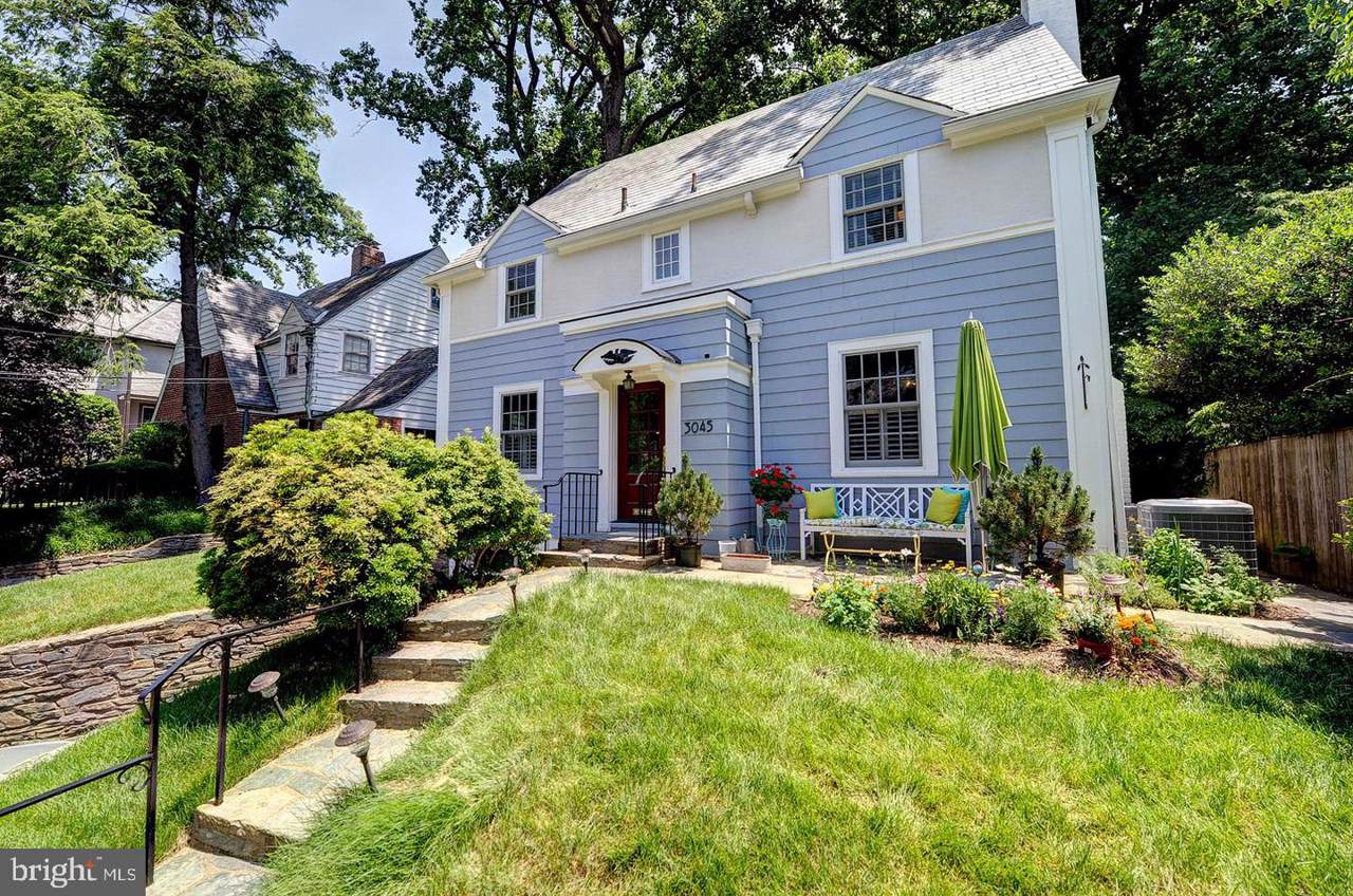 3045 Foxhall Road - Photo 1