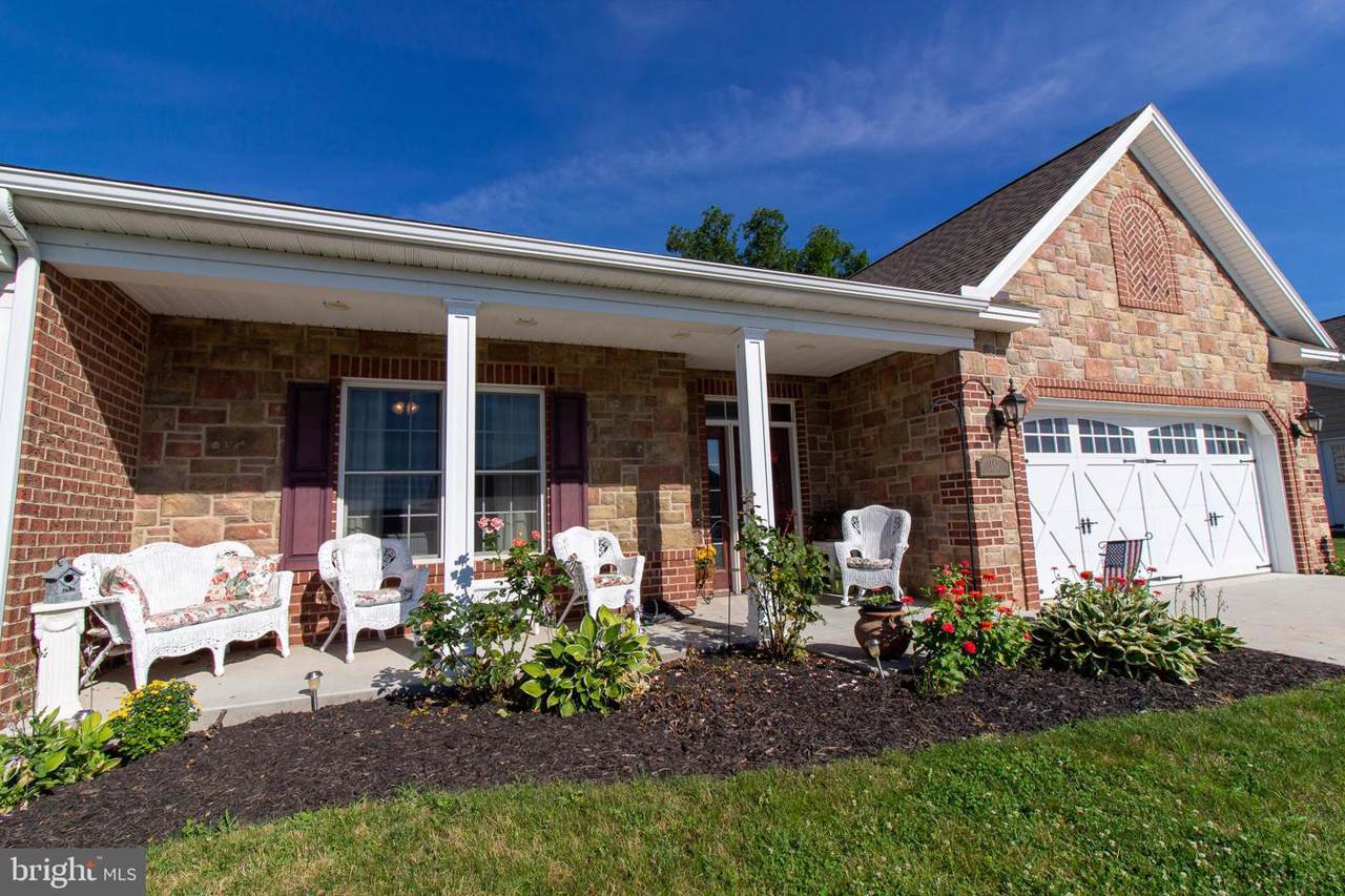 143 Stoners Circle - Photo 1