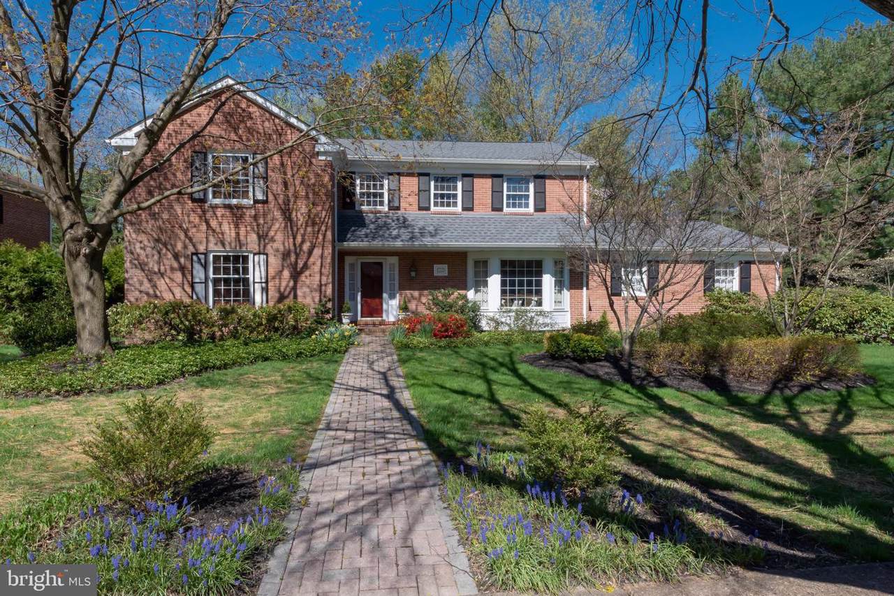 615 Berwick Road - Photo 1