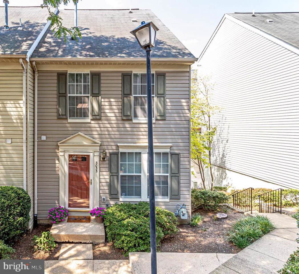 3035 22ND Street - Photo 1
