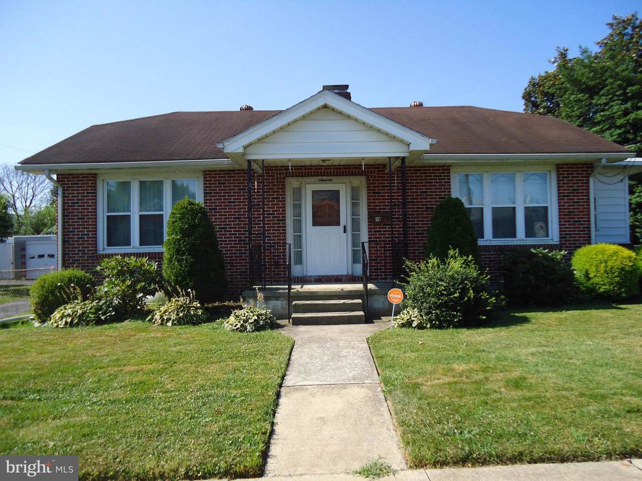 16 Winston Avenue - Photo 1