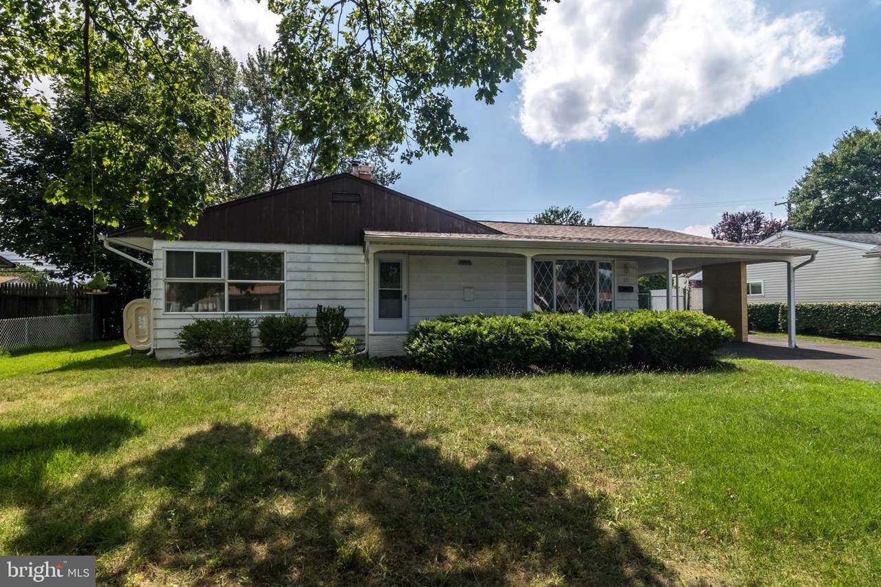 25 Garden Lane - Photo 1