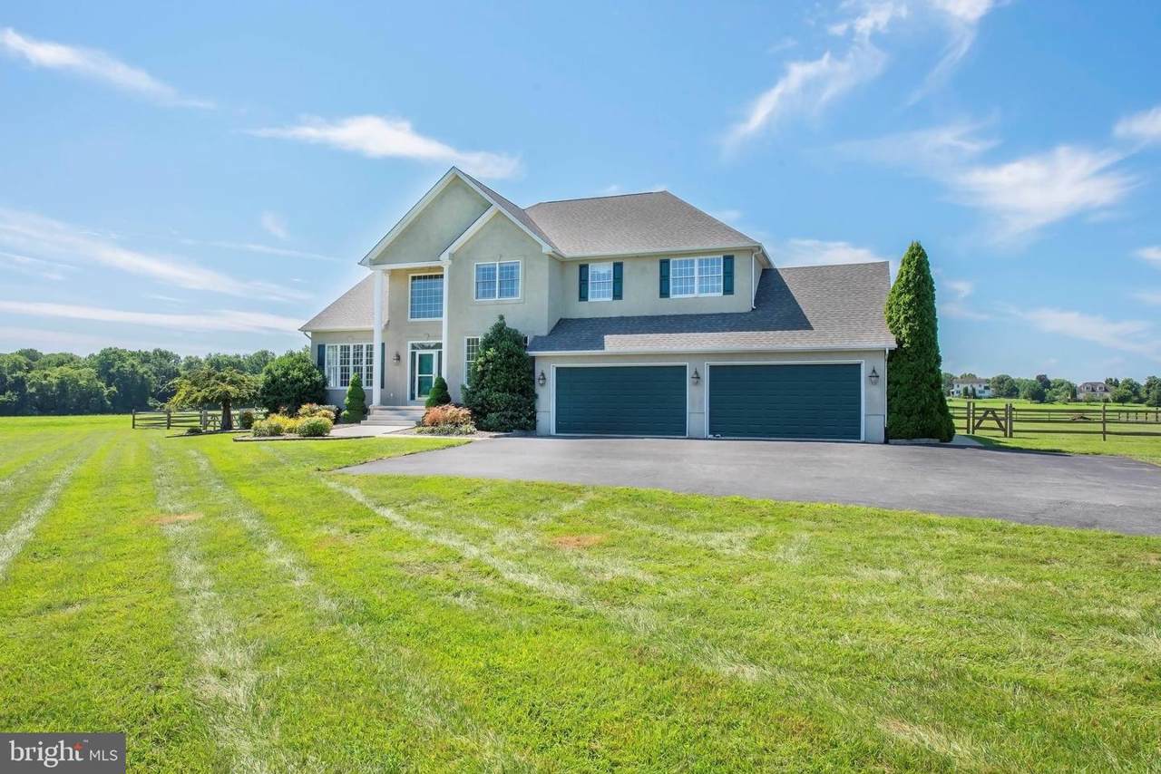 190 Cullen Drive - Photo 1