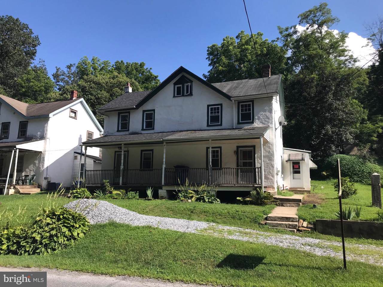 1025-1027 Manor - Photo 1