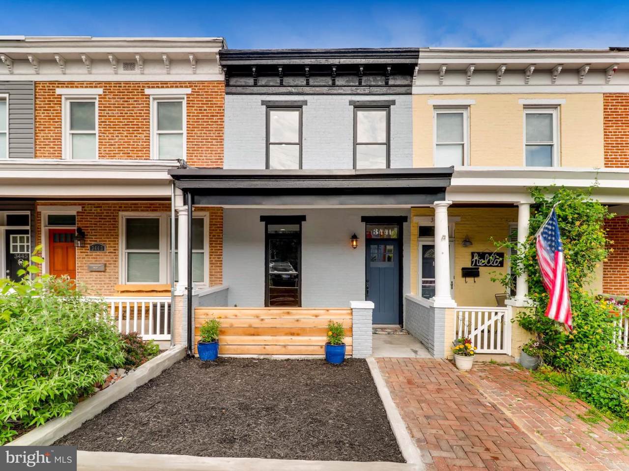 3441 Chestnut Avenue - Photo 1