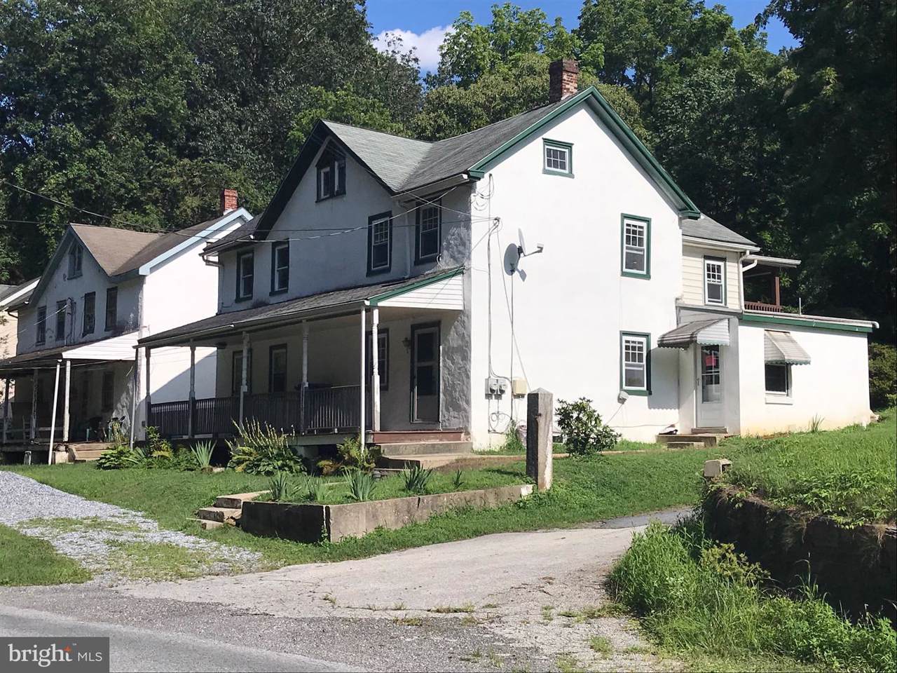 1027 Manor Road - Photo 1