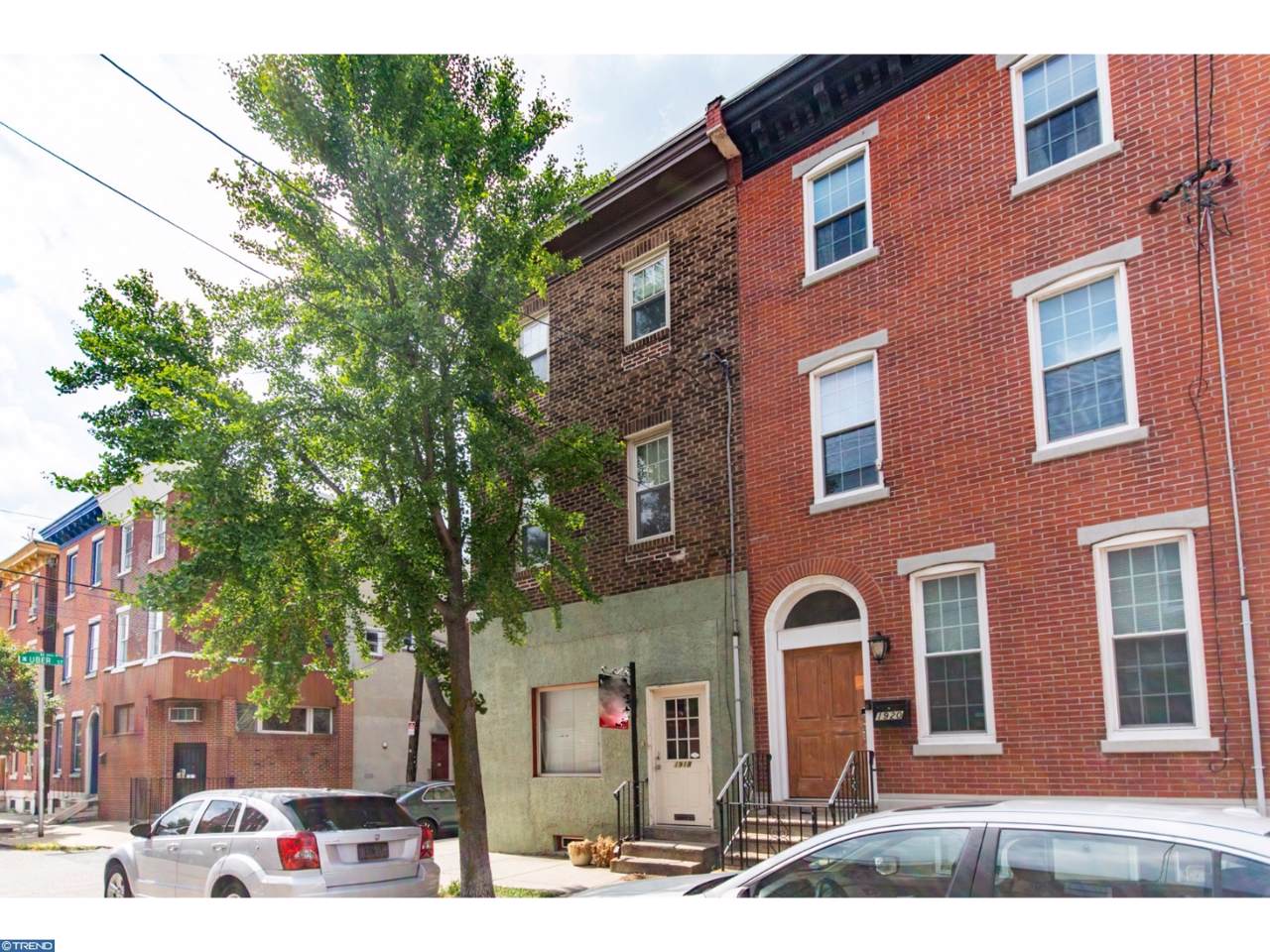 1918 Poplar Street - Photo 1