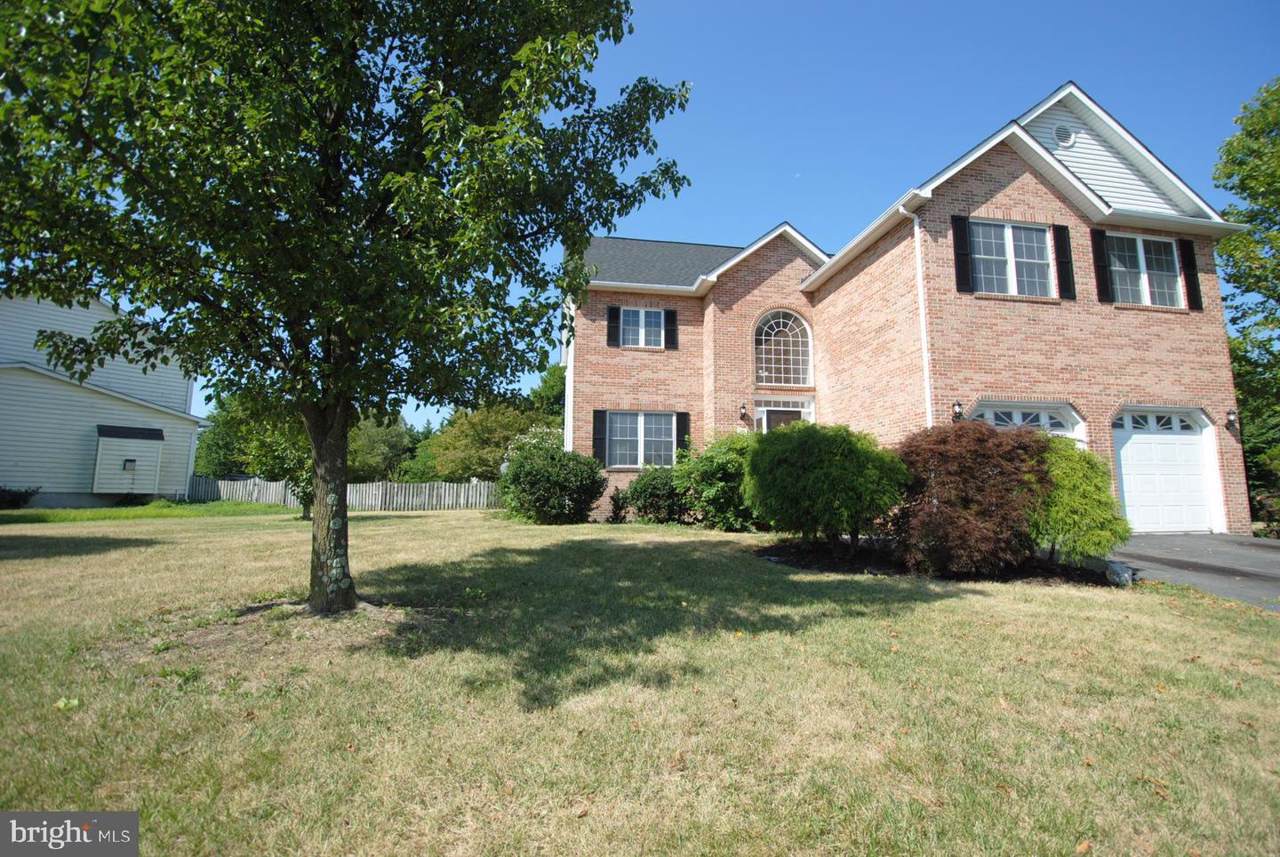 110 Atoka Drive - Photo 1
